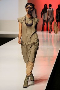 Imelda Kartini Bretzel. Possibilities-DULUX. Indonesia Fashion Week 2012 at Jakarta Convention Center. Jakarta. [Foto: Mohammad Abduh/Wolipop]