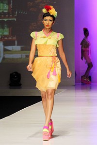 Rudy Chandra Dress in Hanbok PAC Martha Tilaar. Indonesia Fashion Week 2012 at Jakarta Convention Center. Senayan. Jakarta. [Foto by Mohammad Abduh/Wolipop]