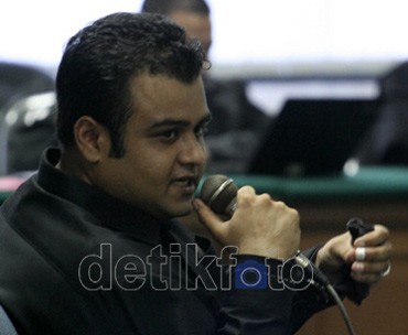 Adik Nazar: Beli Saham Garuda, Konsorsium Rugi