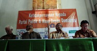 Survei juga mengungkapakn bahwa dukungan suara terhadap partai-partai besar cenderung mengalami kemunduran dan hampir separuh (48,4%), belum menetapkan pilihan terhadap partai politik yang ada seandainya pemilu diselenggarakan.