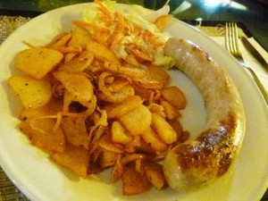 Kekenyangan St. Gallen Veal Bratwurst yang Empuk Juicy