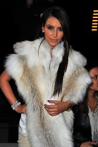 Kim menghadiri fashion show Kanye West Ready-To-Wear Fall/Winter 2012. (Getty Images)