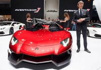 President and CEO of Automobili Lamborghini Stephan Winkelmann.  Lamborghini Aventador J menurutnya adalah mobil beratap terbuka yang paling radikal.dok lamborghini