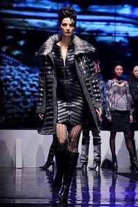 Mardiana Ika Ika Butoni-Fall/Winter 2012. Indonesia Fashion Week 2012. International Flair at Jakarta Convention Center. Jakarta. [Foto: Mohammad Abduh/Wolipop]