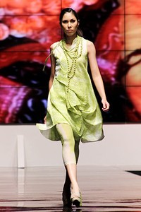 Carmanita Cross Culture International Flair. Indonesia Fashion Week 2012 at Jakarta Convention Center. Jakarta. [Foto: Mohammad Abduh/Wolipop]