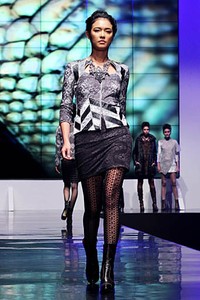 Mardiana Ika Ika Butoni-Fall/Winter 2012. Indonesia Fashion Week 2012. International Flair at Jakarta Convention Center. Jakarta. [Foto: Mohammad Abduh/Wolipop]