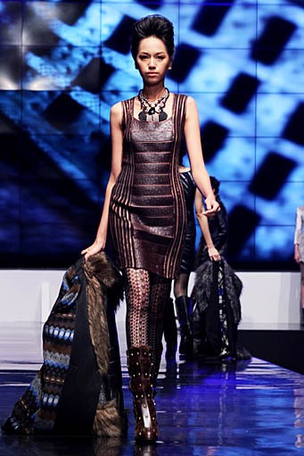Mardiana Ika Ika Butoni-Fall/Winter 2012. Indonesia Fashion Week 2012. International Flair at Jakarta Convention Center. Jakarta. [Foto: Mohammad Abduh/Wolipop]