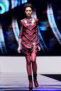 Mardiana Ika Ika Butoni-Fall/Winter 2012. Indonesia Fashion Week 2012. International Flair at Jakarta Convention Center. Jakarta. [Foto: Mohammad Abduh/Wolipop]
