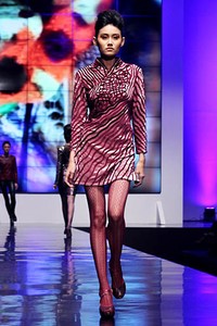 Mardiana Ika Ika Butoni-Fall/Winter 2012. Indonesia Fashion Week 2012. International Flair at Jakarta Convention Center. Jakarta. [Foto: Mohammad Abduh/Wolipop]