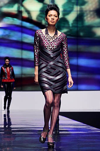 Mardiana Ika Ika Butoni-Fall/Winter 2012. Indonesia Fashion Week 2012. International Flair at Jakarta Convention Center. Jakarta. [Foto: Mohammad Abduh/Wolipop]