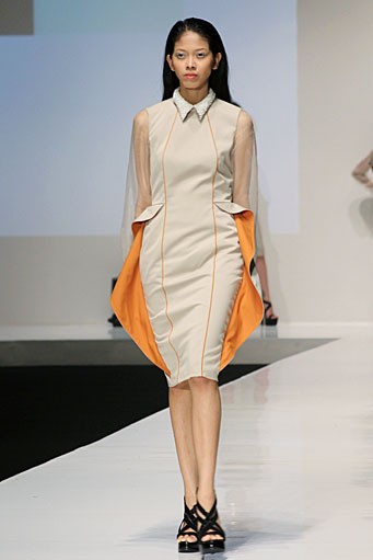 Yosafat Dwi Kurniawan ready to wear. Possibilities-DULUX. Indonesia Fashion Week 2012 at Jakarta Convention Center.  [Foto: Mohammad Abduh/Wolipop]