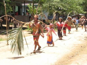 Laq Pesyai, Ritual Pembuka Lom Plai Wehea