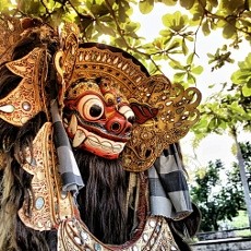 Liburan ke Luar Angkasa, Tunggu Tahun Depan!