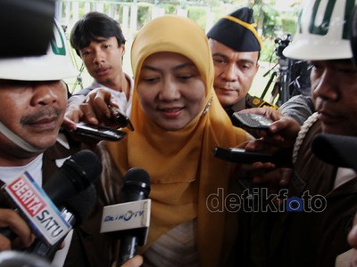 Istri Dhana Widyatmika Diperiksa Kejagung