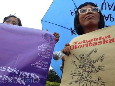 Perempuan Menuntut Keadilan