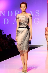 Andreas Odang The Story of O. Indonesia Fashion Week 2012 at Jakarta Convention Center. Senayan. Jakarta. [Foto: Mohammad Abduh/Wolipop]