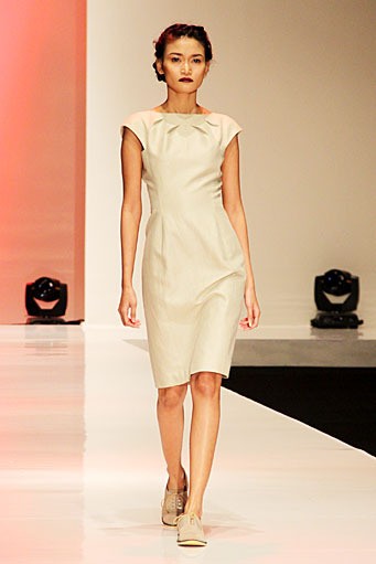 Auguste Soesastro KROMO Passion and Attraction inspired by Downy, Jakarta Convention Center (JCC). Indonesia Fashion Week 2012 (Photo by Mohammad Abduh/Wolipop)