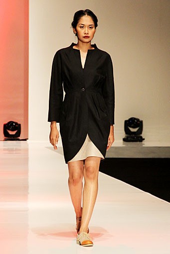 Auguste Soesastro KROMO Passion and Attraction inspired by Downy, Jakarta Convention Center (JCC). Indonesia Fashion Week 2012 (Photo by Mohammad Abduh/Wolipop)