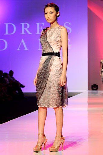 Andreas Odang The Story of O. Indonesia Fashion Week 2012 at Jakarta Convention Center. Senayan. Jakarta. [Foto: Mohammad Abduh/Wolipop]