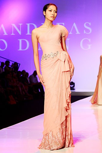 Andreas Odang The Story of O. Indonesia Fashion Week 2012 at Jakarta Convention Center. Senayan. Jakarta. [Foto: Mohammad Abduh/Wolipop]