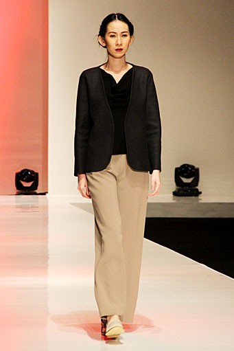 Auguste Soesastro KROMO Passion and Attraction inspired by Downy, Jakarta Convention Center (JCC). Indonesia Fashion Week 2012 (Photo by Mohammad Abduh/Wolipop)