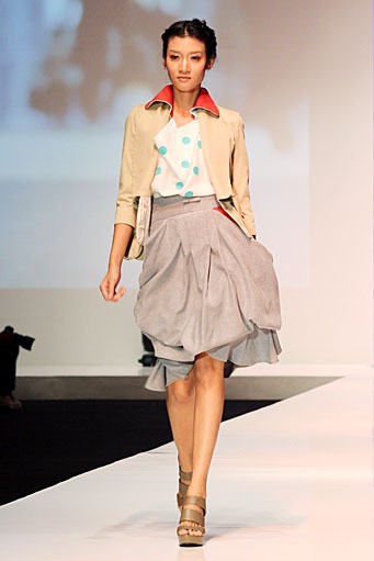 Oline Workrobe Work Hard Play Hard The Story of O. Indonesia Fashion Week 2012 at Jakarta Convention Center. jakarta. [Foto: Mohammad Abduh/Wolipop]