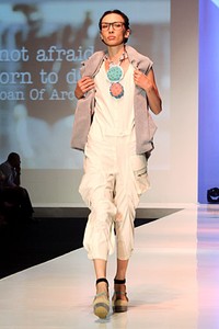 Oline Workrobe Work Hard Play Hard The Story of O. Indonesia Fashion Week 2012 at Jakarta Convention Center. jakarta. [Foto: Mohammad Abduh/Wolipop]