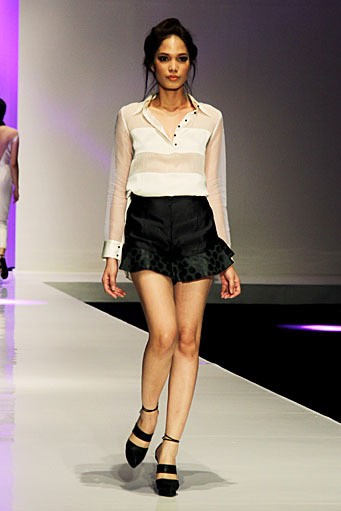 Stella Rissa STELLA. Passion and Attraction inspired by Downy. Indonesia Fashion Week 2012 at Jakarta Convention Center.  Jakarta. [Foto: Mohammad Abduh/Wolipop]