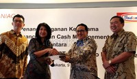 Dengan terus berkembangnya jaringan minimarket Indomaret hingga ke pelosok Tanah Air, CIMB Niaga senantiasa mendukung pengembangan usaha yang berkaitan langsung dengan kegiatan perekonomian masyrakat.