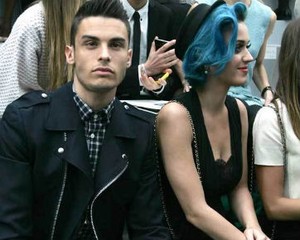 Cerai, Katy Perry Kencani Model Prancis?