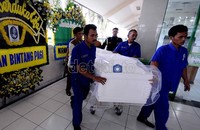 Jenazah dibawa ke Rumah Duka RS Dharmais, Jakarta Barat. Sementara rekan Olivia, Joey Sebastian, yang turut menumpang mobil itu, mengalami luka bakar dan tengah mendapat perawatan medis di RS Gading Pluit.