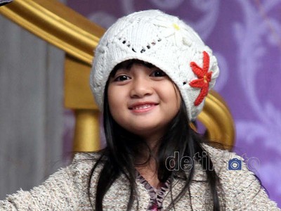 Afiqa, Si Bintang Iklan Cilik yang Menggemaskan