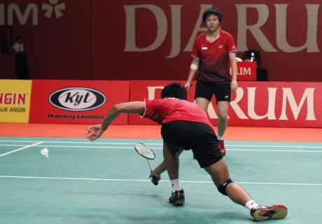 Main Tiga Set, Tantowi/Liliyana ke Semifinal