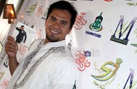 Single tersebut juga dikatakan Ipul sebagai tanda bukti cinta kasihnya terhadap sang istri yang telah tiada.