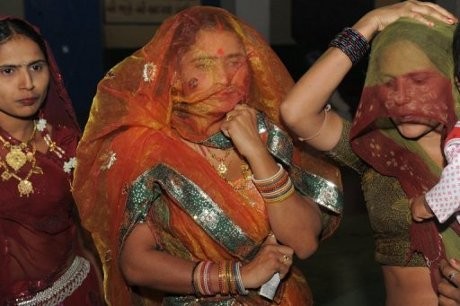 8 Gadis India Dinikahkan Massal Supaya Tak Menjadi Pekerja Seks