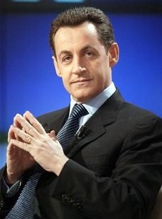 Anak Lempari Polwan dengan Tomat, Sarkozy Minta Maaf