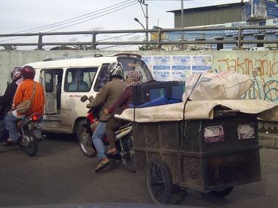 Motor Penarik Gerobak