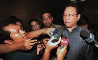 Hadir dalam rapat koordinasi ini Menteri BUMN Dahlan Iskan, Menko Polhukam Djoko Suyanto, Menko Perekonomian Hatta Radjasa, Menko Kesra Agung Laksono, Panglima TNI Laksamana Agus Suhartono dan Kapolri Jendral Timur Pradopo beserta jajarannya.