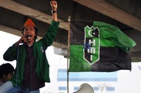 Salah satu orator HMI Cabang Makassar menyerukan penolakan kebijakan pemerintah yang akan kenaikan harga BBM.