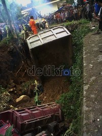 Akibatnya, seorang warga bernama Edi (40), warga Desa Kedungbunder, Kecamatan Gempol, Cirebon, tewas. Faiq Resha/detikcom.