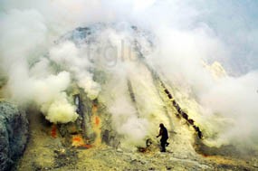 Status Gunung Ijen Kembali Naik Menjadi Siaga