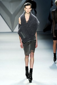 Vera Wang, Fall/Winter 2012. New York Fashion Week 2012. [Photo by Frazer Harrison/Getty Images for Mercedes-Benz Fashion Week]