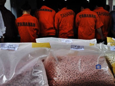 Terendus Polisi, Ribuan Ekstasi Gagal Dipasarkan