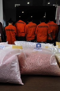 Ekstasi ini masuk ke Indonesia melalui jalur perairan.