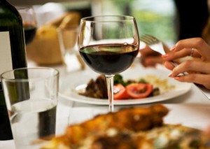 Khusus Pencinta Wine, Jangan Lewatkan Reignac Dinner