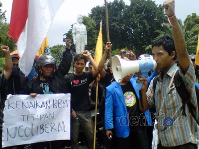 PMII Ancam Turunkan SBY-Boediono