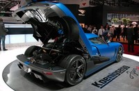 Racikan baru Koenigsegg ini diperkirakan akan mampu membawa lari Agera R hingga kecepatan 440 km/jam dan merebut mahkota mobil produksi tercepat di dunia yang pernah dipegangnya namun kini berada di tangan Bugatti. (Dok Geneva Motor Show).