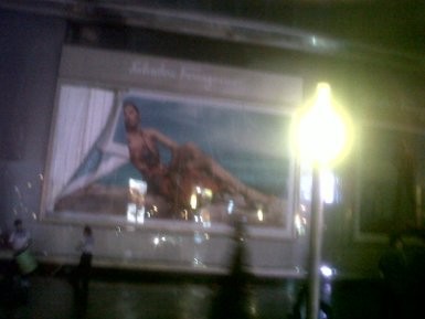  Masih Ada Sisa Asap Kebakaran, Senayan City Kembali Normal 