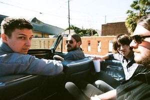 Arctic Monkeys Akan Rilis Lagu Baru Saat Perayaan Record Store Day