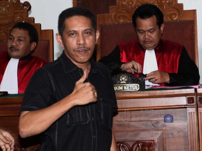 Hore..Charlie iPad  Dibebaskan